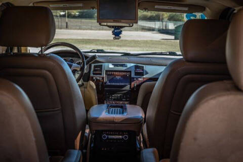 2012 Cadillac Escalade Luxury