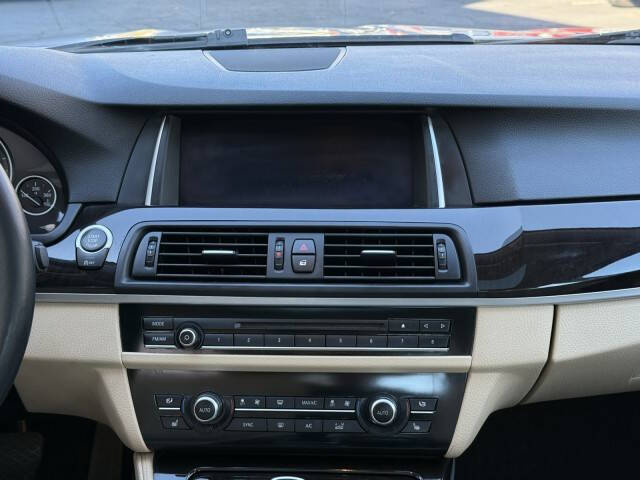 2016 BMW 5 Series 528i xDrive