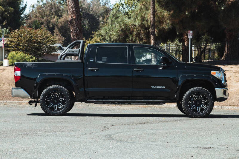 2014 Toyota Tundra SR5