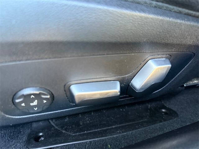 2024 BMW 3 Series 330i xDrive