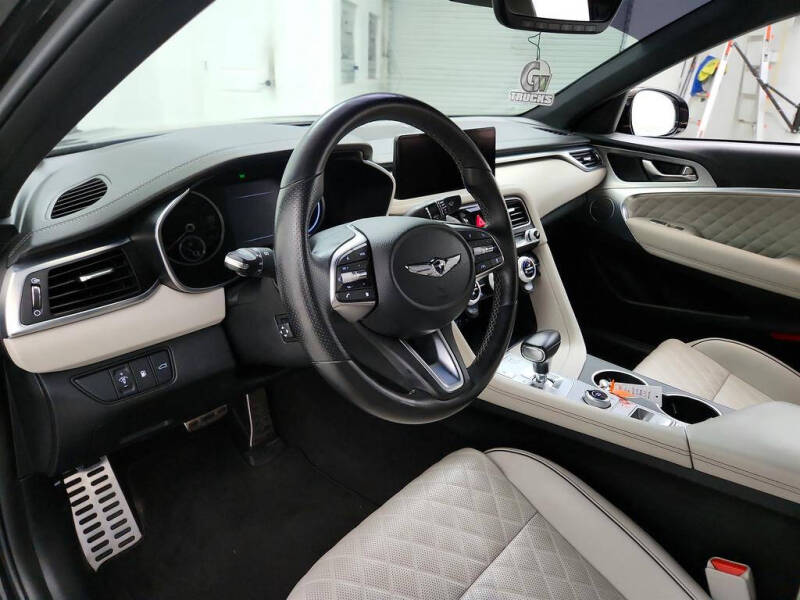 2022 Genesis G70