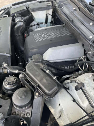 2001 BMW X5 4.4i