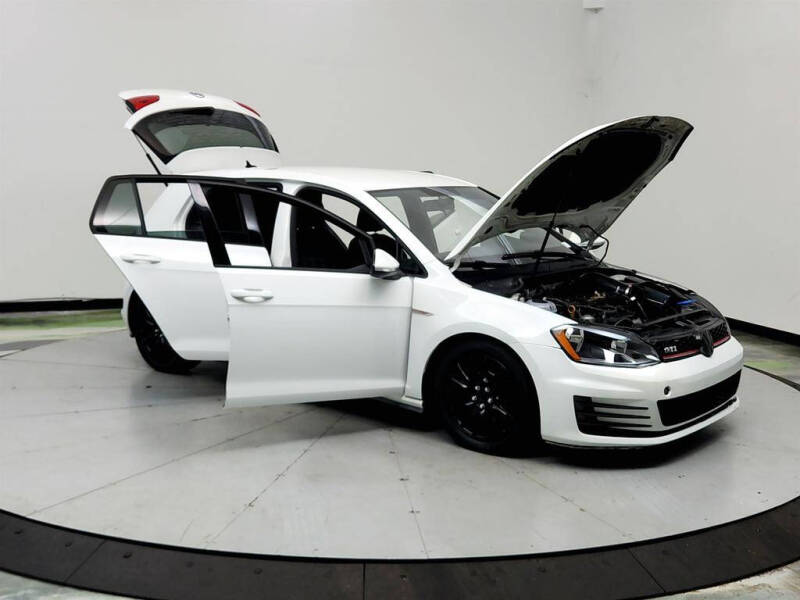 2017 Volkswagen Golf GTI S
