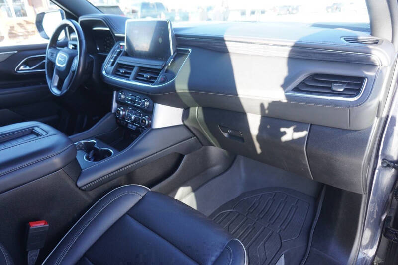 2023 GMC Yukon SLT