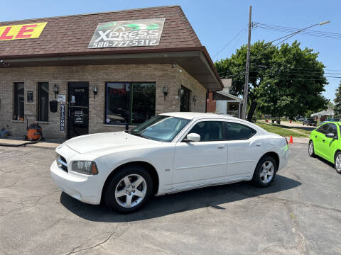 2010 Dodge Charger for sale at Xpress Auto Sales in Roseville MI