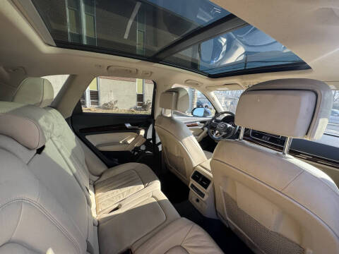 2018 Audi Q5 2.0T quattro Premium Plus