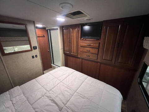 2016 Forest River Sunseeker 2860DS Class C