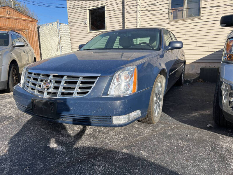 2009 Cadillac DTS 1SD's photo