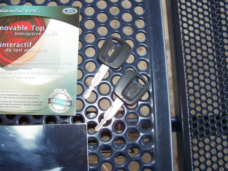 2002 Ford Thunderbird Deluxe