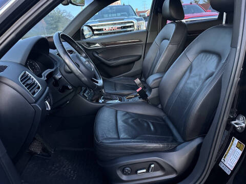 2016 Audi Q3 2.0T quattro Prestige