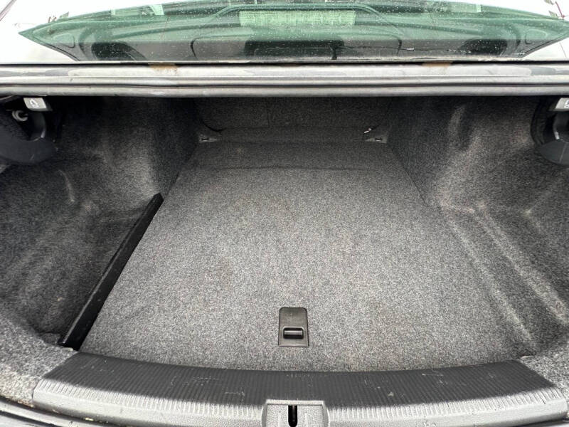 2015 Volkswagen Passat 1.8T Limited Edition