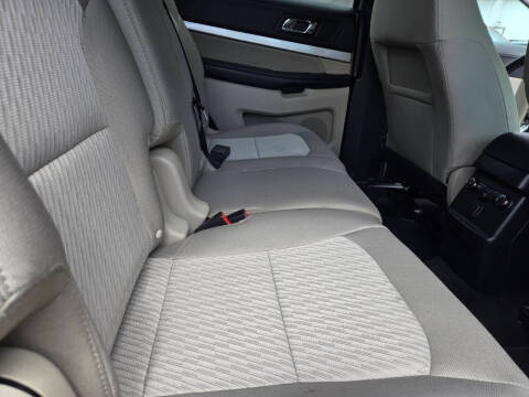 2018 Ford Explorer