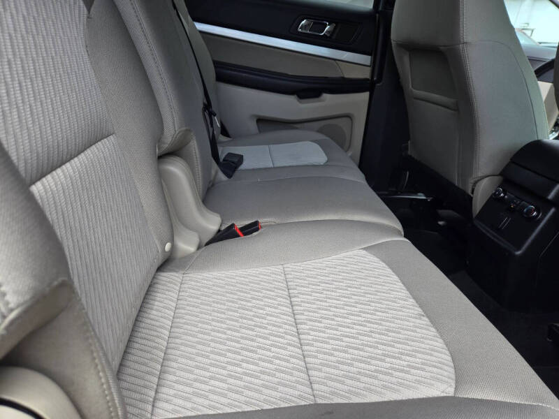 2018 Ford Explorer