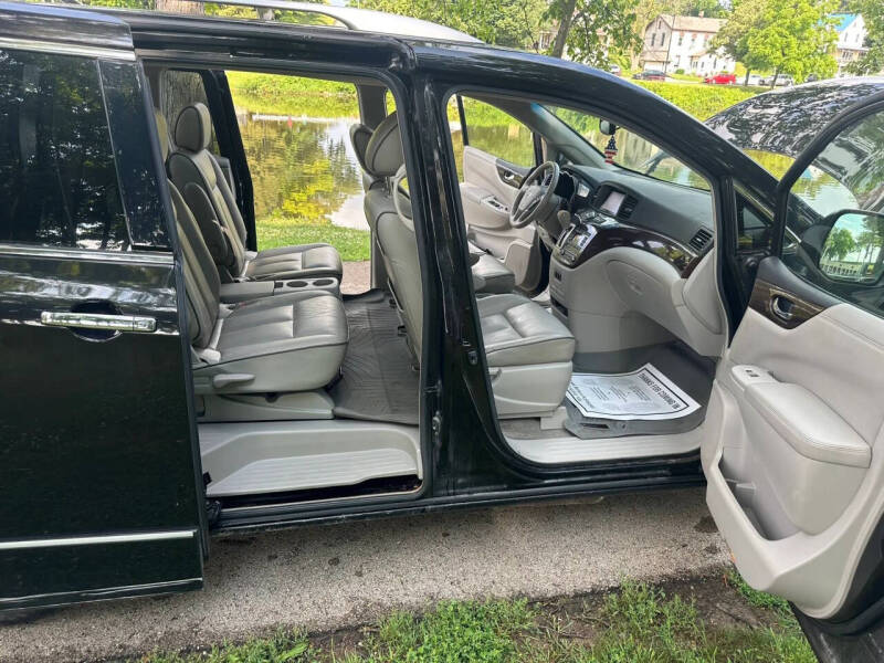 2012 Nissan Quest