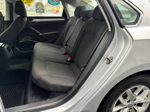 2016 Volkswagen Passat 1.8T S