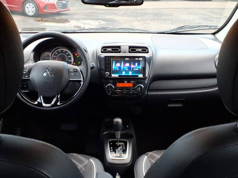 2024 Mitsubishi Mirage SE