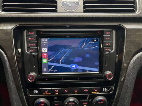 2016 Volkswagen Passat 1.8T SEL Premium