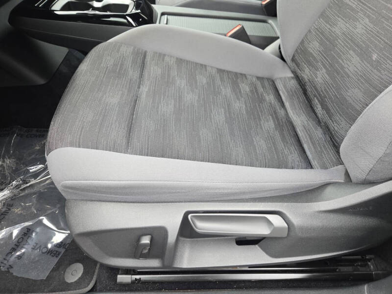 2022 Volkswagen ID.4 Pro