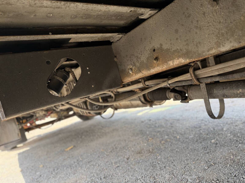 2014 Freightliner B2 Chassis