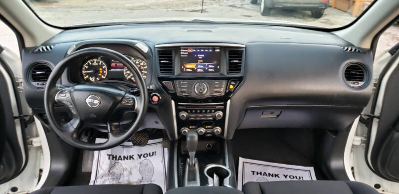 2017 Nissan Pathfinder S