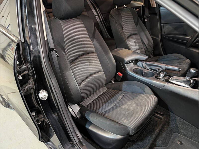 2016 Mazda MAZDA3 i Touring