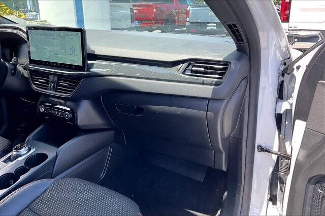 2025 Ford Escape Hybrid ST-Line