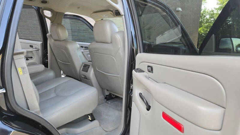 2004 GMC Yukon SLE - Photo 75