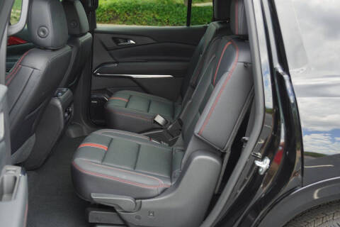 2025 Chevrolet Traverse RS
