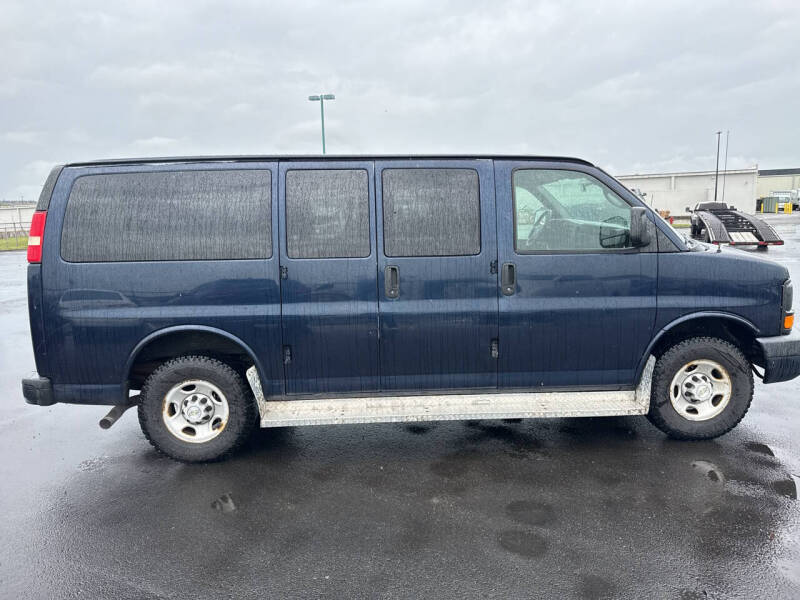 2009 Chevrolet Express LT 2500