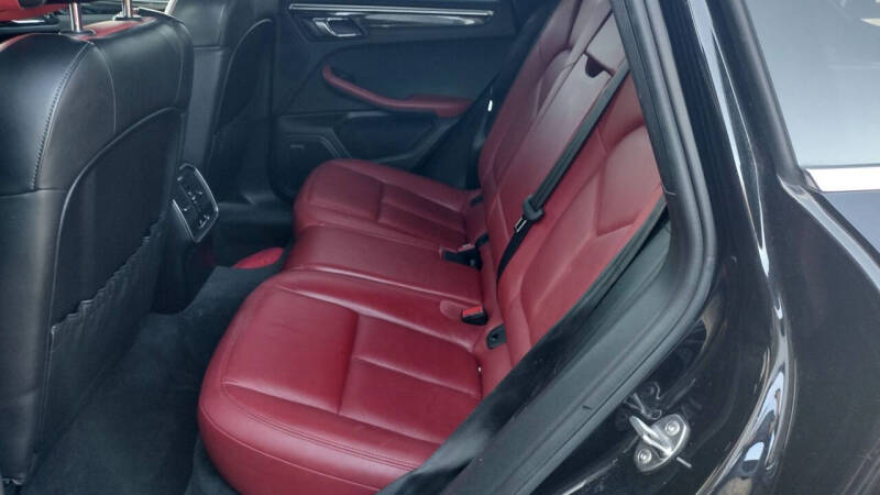 2016 Porsche Macan S