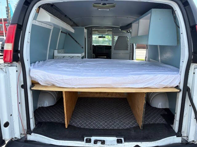 2006 GMC Savana 2500