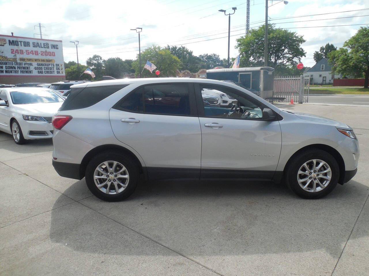 2020 Chevrolet Equinox for sale at VIP Motor Sales in Hazel Park, MI