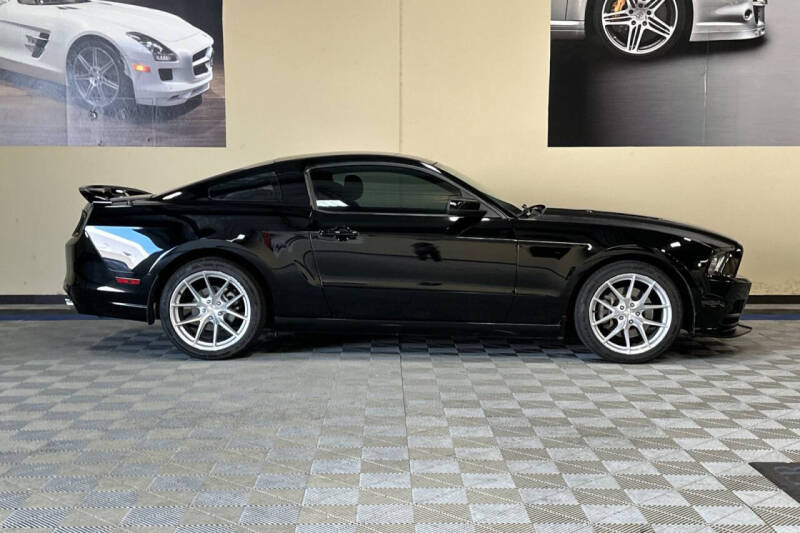 2014 Ford Mustang V6