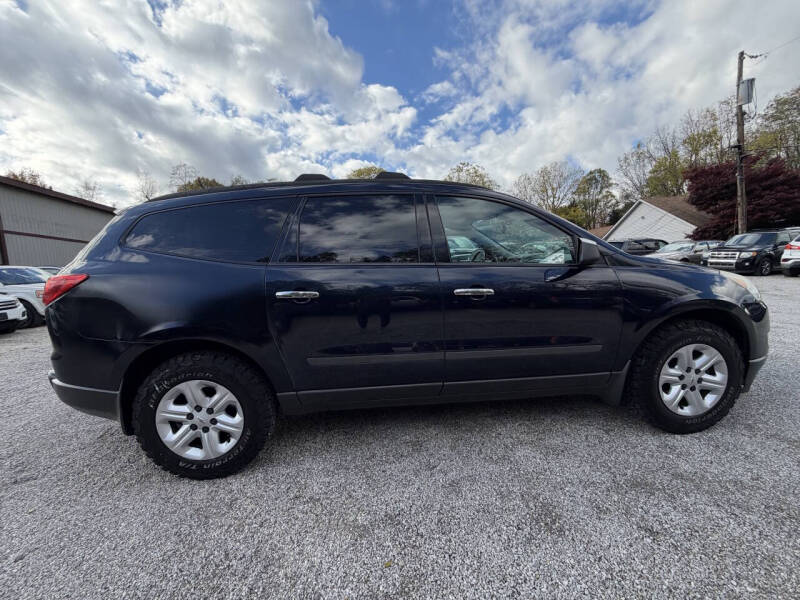 2011 Chevrolet Traverse LS