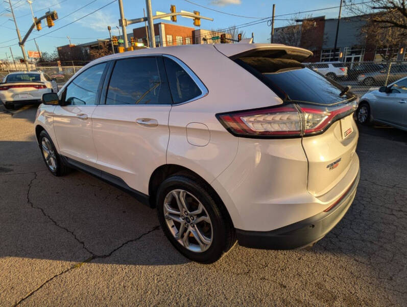 2017 Ford Edge Titanium