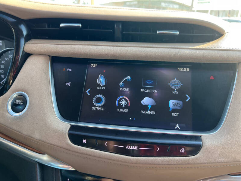 2017 Cadillac XT5 Platinum