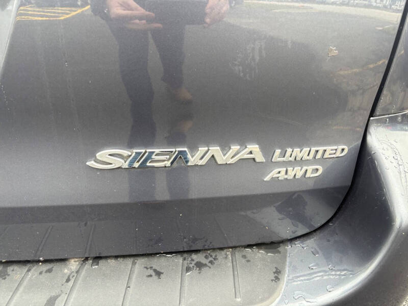 2006 Toyota Sienna XLE Limited 7 Passenger