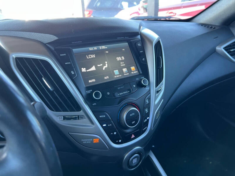 2017 Hyundai Veloster Value Edition