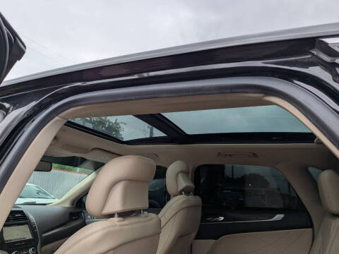 2017 Lincoln MKC Reserve