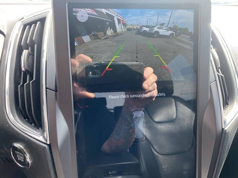 2021 Ford Edge Titanium