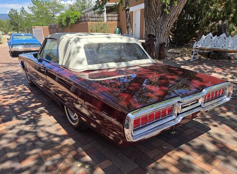 1965 Ford Thunderbird
