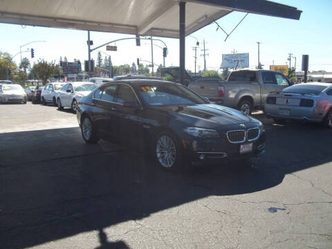 2014 BMW 5 Series 528i