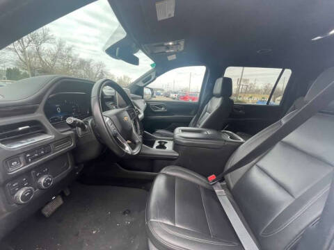 2024 Chevrolet Suburban LT