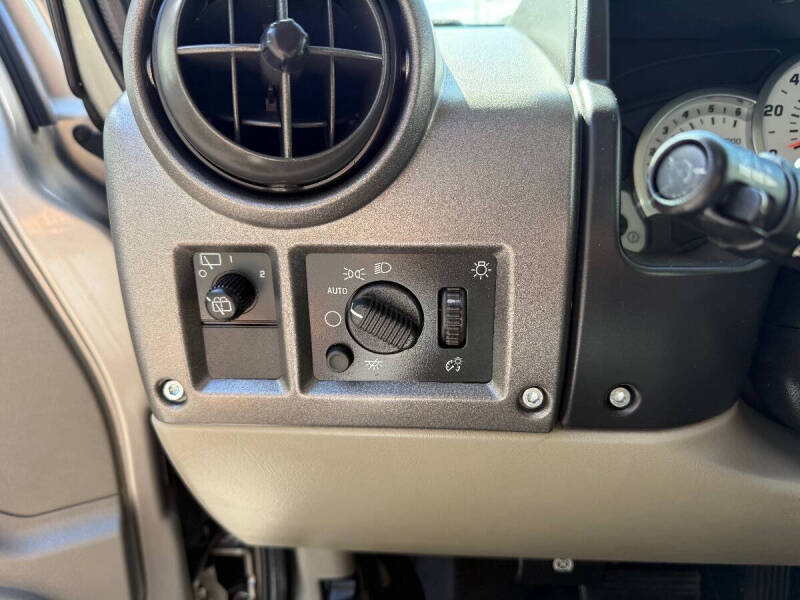 2004 HUMMER H2