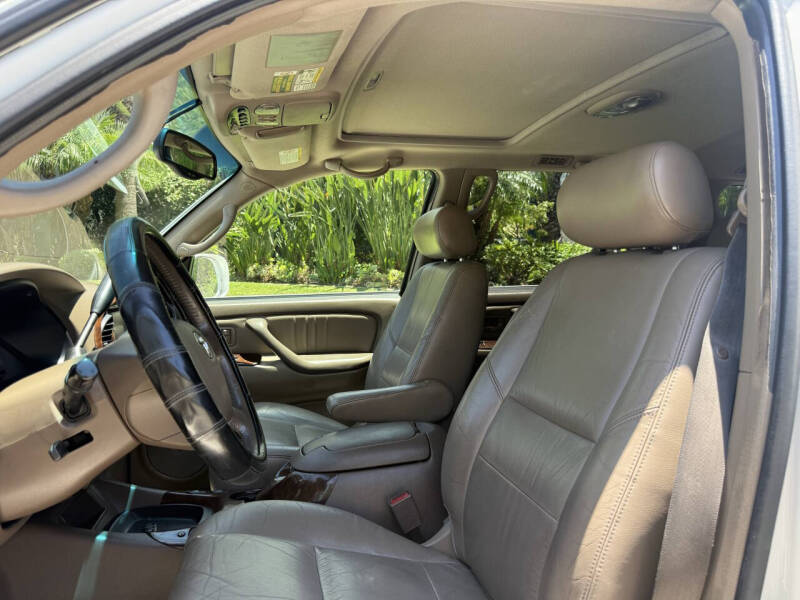 2004 Toyota Sequoia Limited