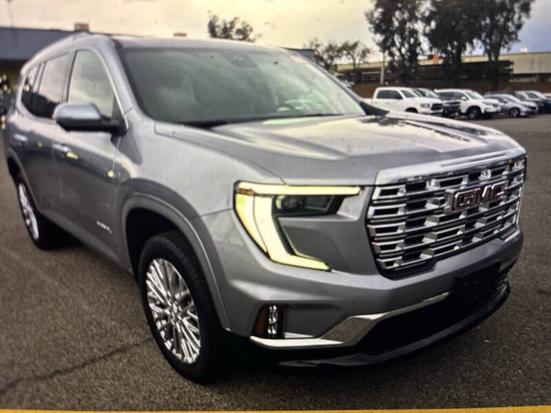 2025 GMC Acadia Denali