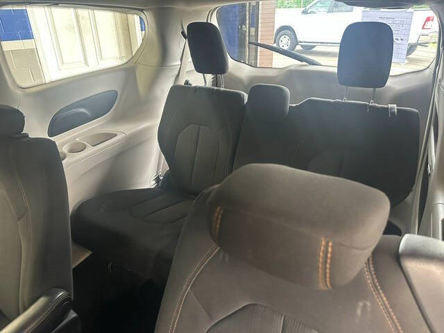 2017 Chrysler Pacifica LX