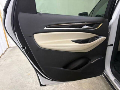 2020 Buick Enclave Essence