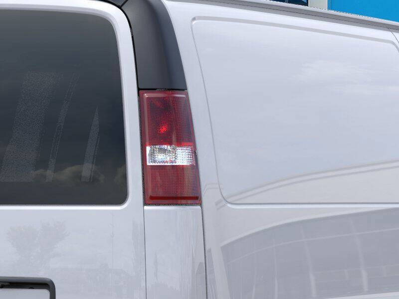 2026 GMC Savana 2500