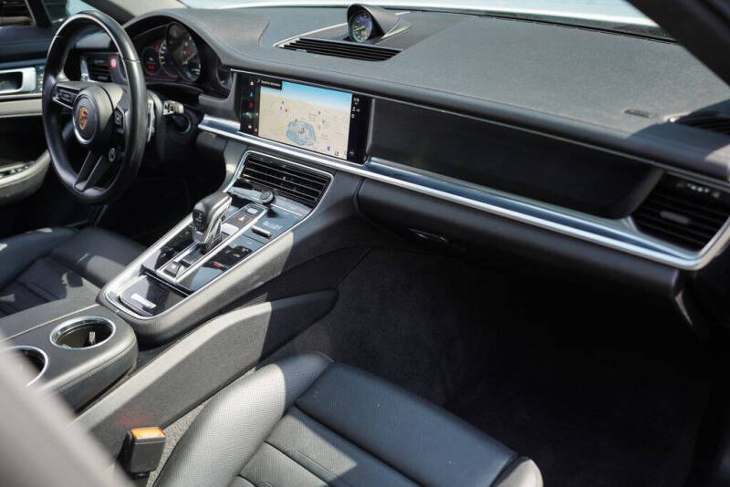 2023 Porsche Panamera